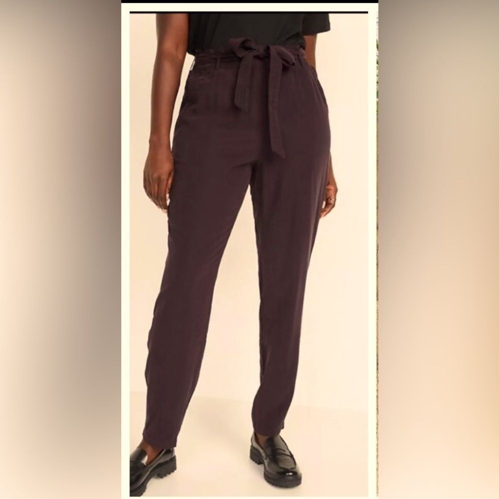 Vintage Old Navy High-Rise Belted black balloon pants